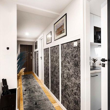 Charming Studio With Kitchen - Old Town, Main Station Krakow Ngoại thất bức ảnh