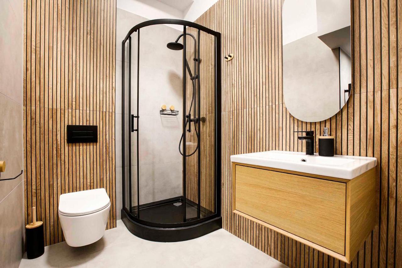 Charming Studio With Kitchen - Old Town, Main Station Krakow Ngoại thất bức ảnh