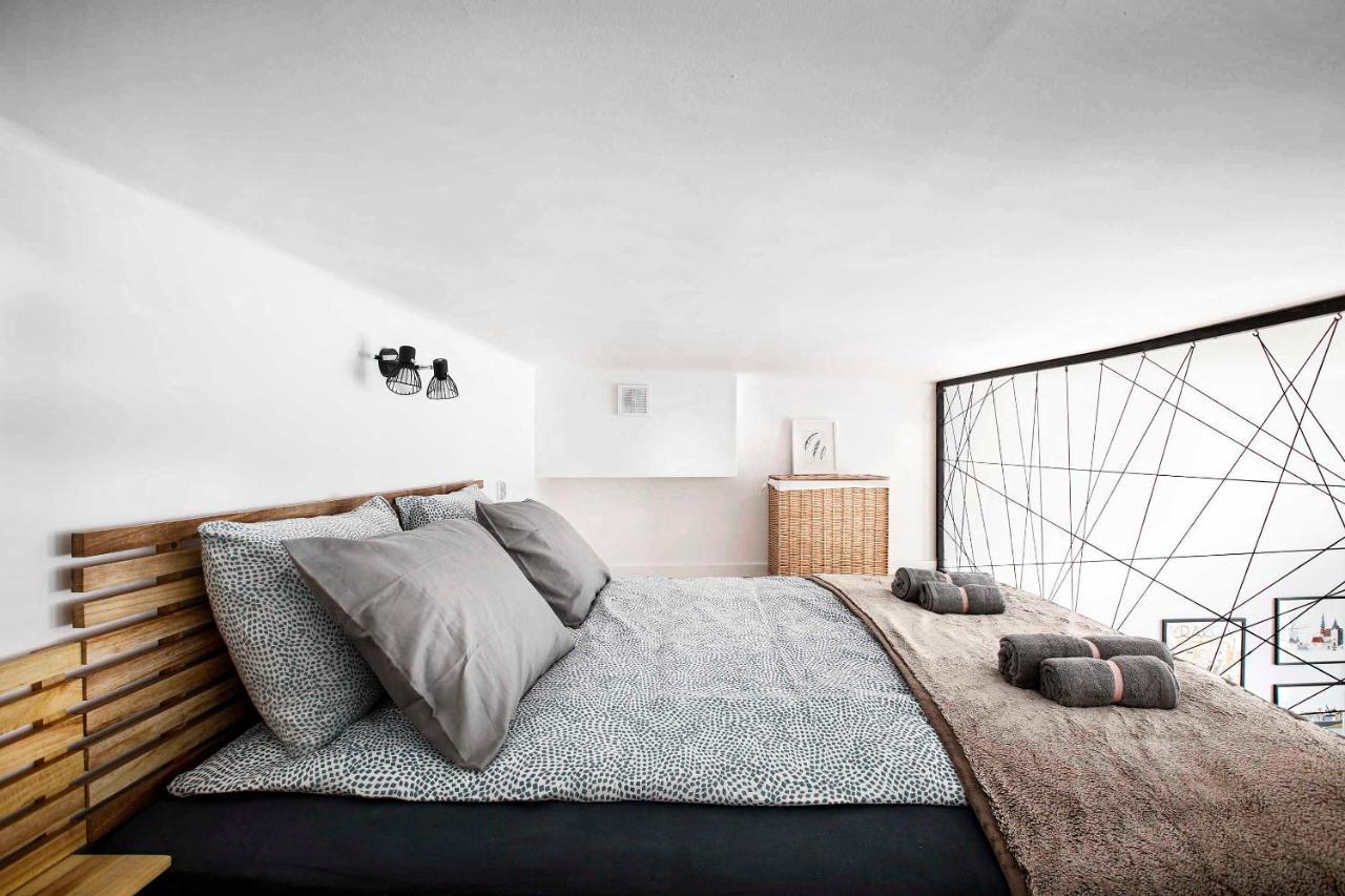Charming Studio With Kitchen - Old Town, Main Station Krakow Ngoại thất bức ảnh