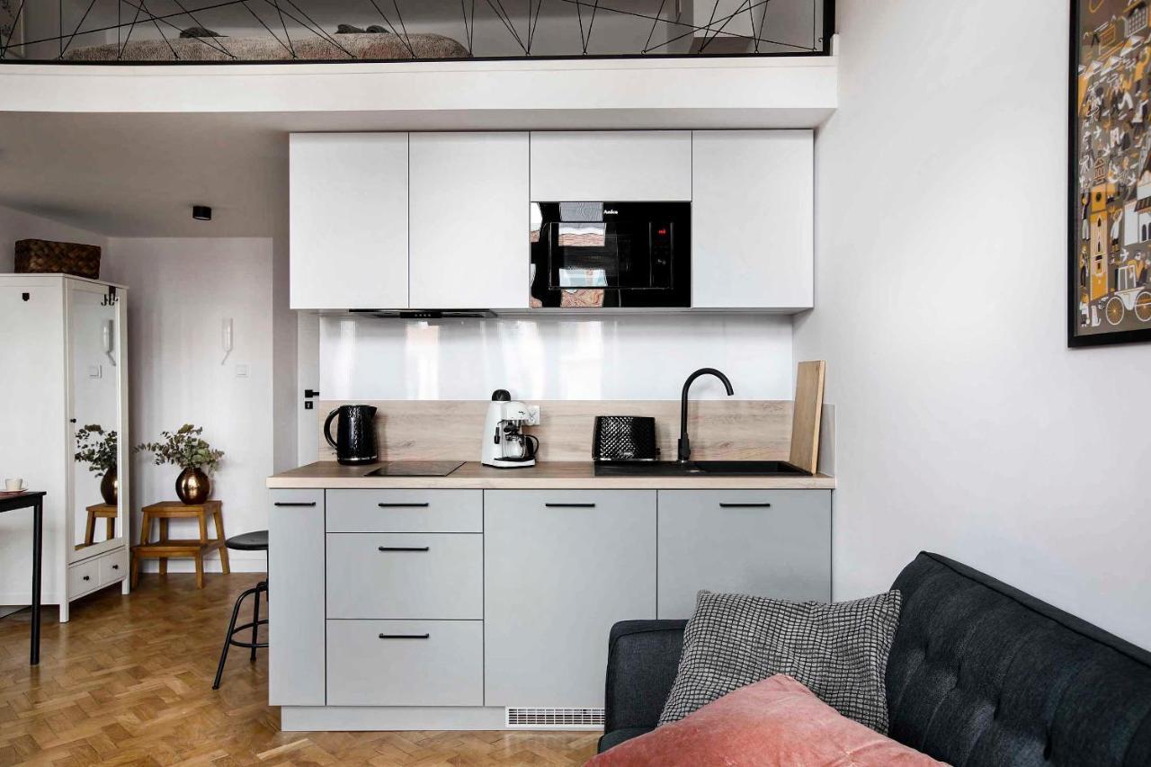 Charming Studio With Kitchen - Old Town, Main Station Krakow Ngoại thất bức ảnh