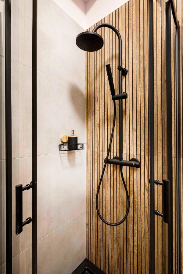 Charming Studio With Kitchen - Old Town, Main Station Krakow Ngoại thất bức ảnh